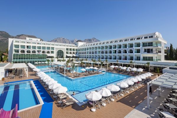 Karmir Resort & Spa Hotel