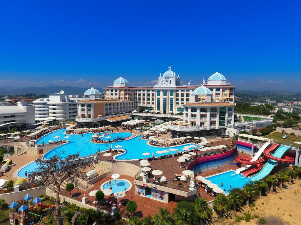 Litore Resort & Spa Hotel
