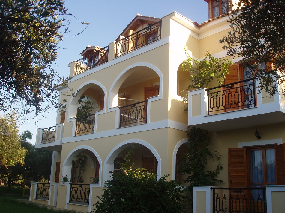 KAVOS PSAROU STUDIOS & APARTMENTS